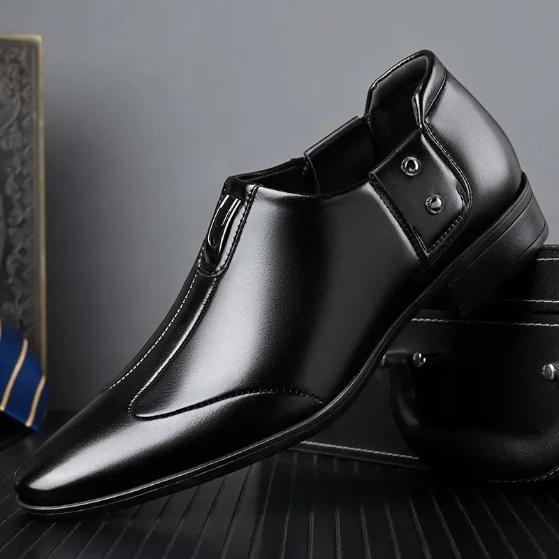 Fashion White Mens Casual Loafers Driving Fashion Male Comfortable Business Formal Spring Leather Men Lazy Metal Dress Shoes