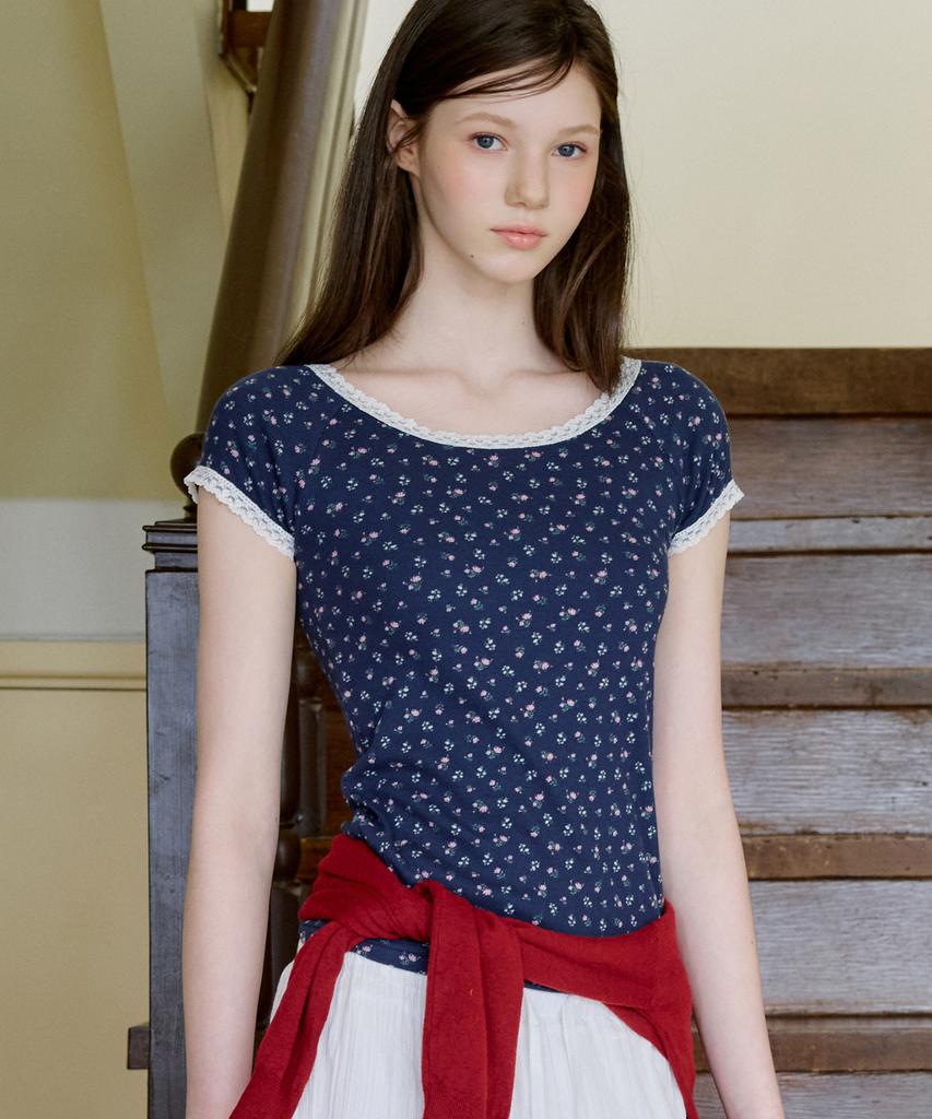 LETTER FROM MOON Marty Flower Lace T-Shirt (Navy)
