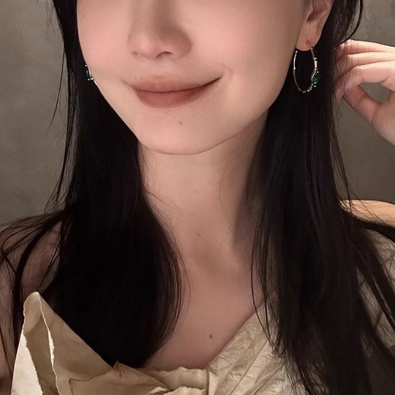 Green Zirconia Large Round C-Shape Earrings: Trendy, Simple, Fashionable Hip Hop Ear Jewelry for Women.