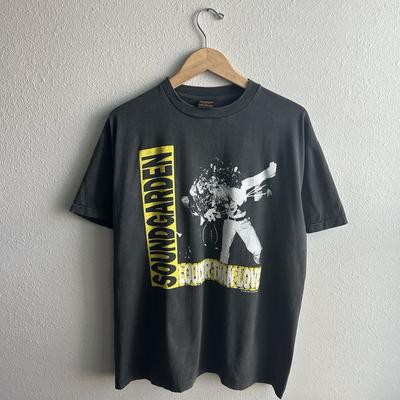 Vintage REPRINT SOUND GARDEN 1990 LOUDER THAN Tee Shirt Brockum Tag XL Faded Unisex T-Shirt