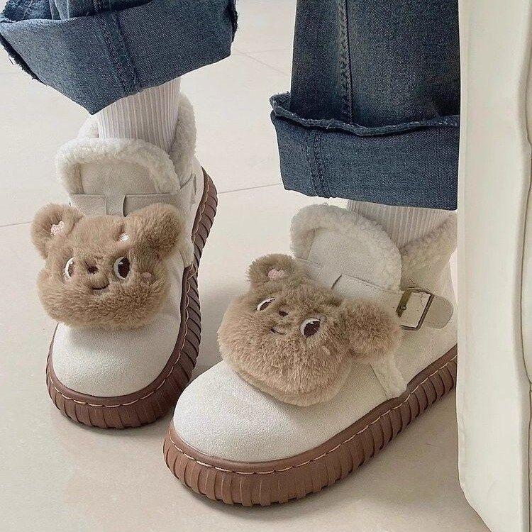 Cute furry thickened warm snow boots women's winter 2025 new plush bread cotton shoes women.