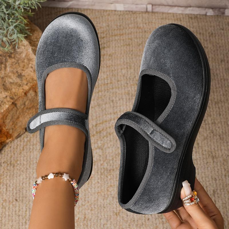 Fashion Women Heeled Shoes 2025 Trend New Fashion Summer Loafers Casual Sport Sandals Brand Women Sneakers Walking Zapatillas De Mujer
