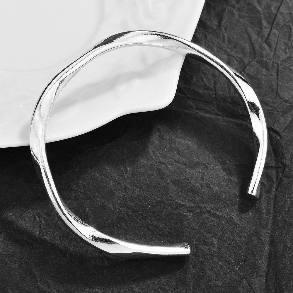 Spanish Broken Silver, A Few Pairs Of Hands, Personalized Niche Design Set, Stacked Bracelet Accessories