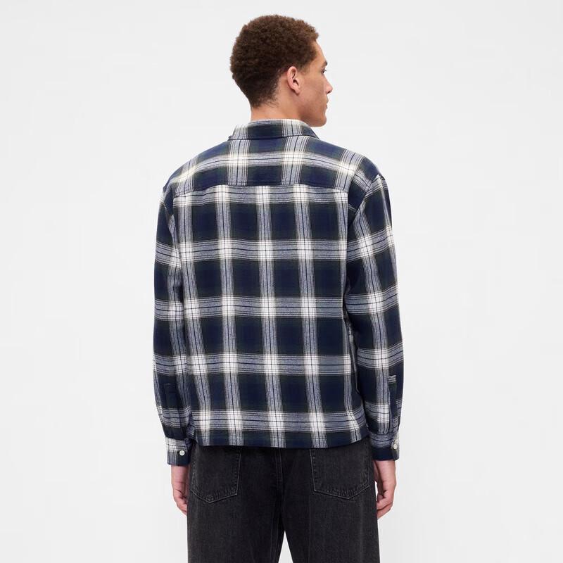 Gap Men's Loose Fit Flannel Long Sleeve Shirt