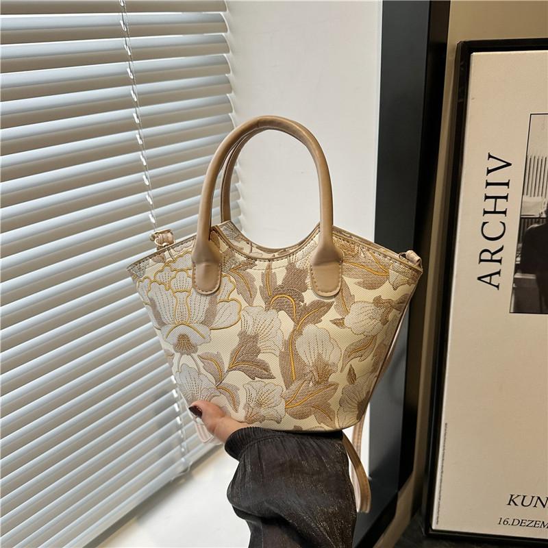 Simple Women's Bag Chinese Style Women's Messenger Bag Retro Shoulder Bag 2025 Summer with Fashionable and Simple Square