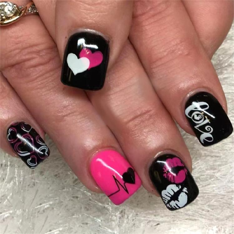 

24 Pcs Short Square Artificial Nail Lovely Heart Stick on Nail Valentines Day False Nail Lip Print Press On Nail 1