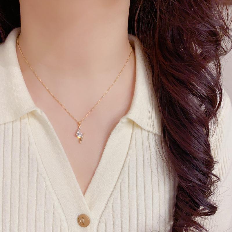 Fashion Minimalist Rhinestone Lightning Pendant Clavicle Necklace Light Luxury Versatile Jewelry For Women