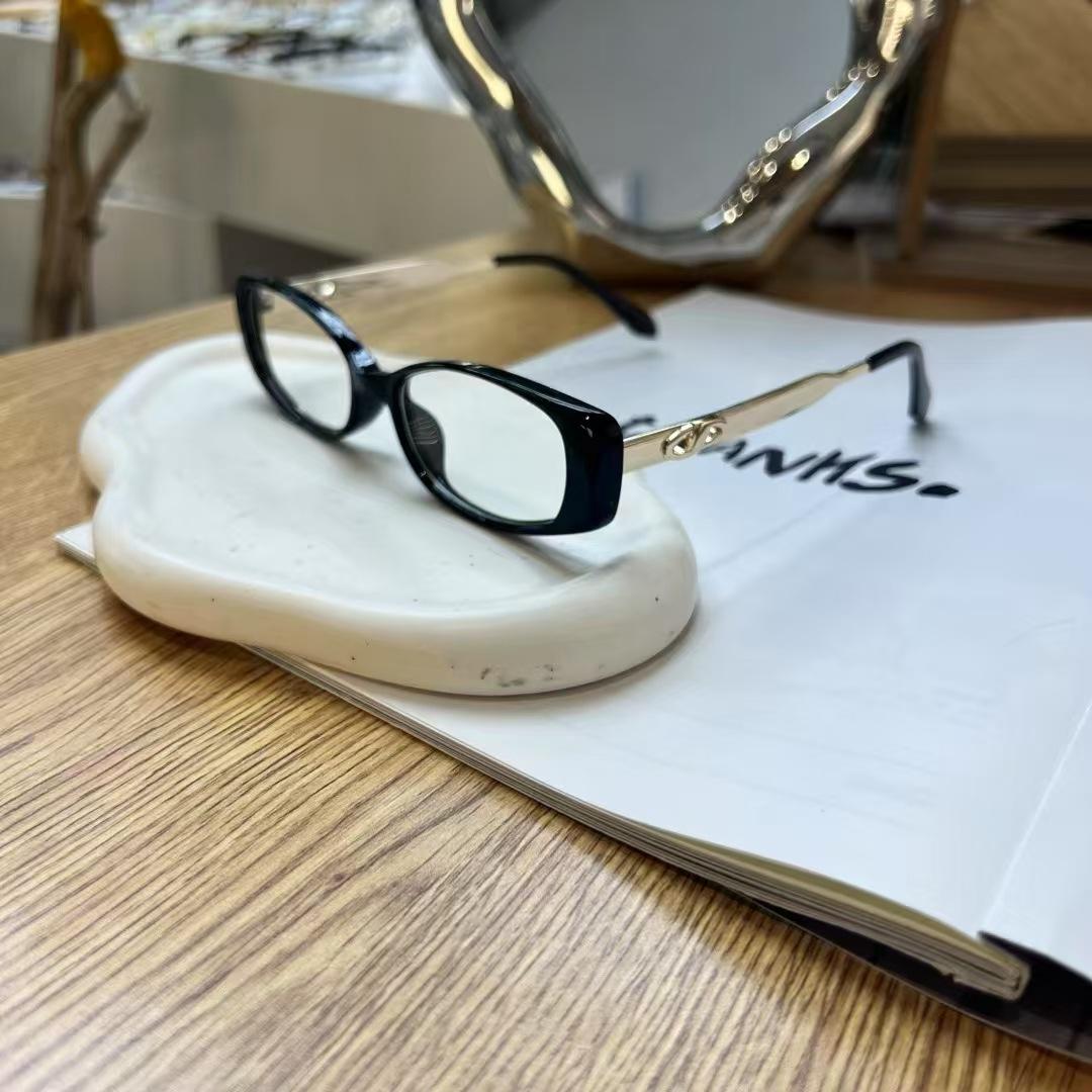 

Material Men S Sunglasses High Quality Rectangle Shape Sun Glasses Women Fashion Trendy Sunglass For Women