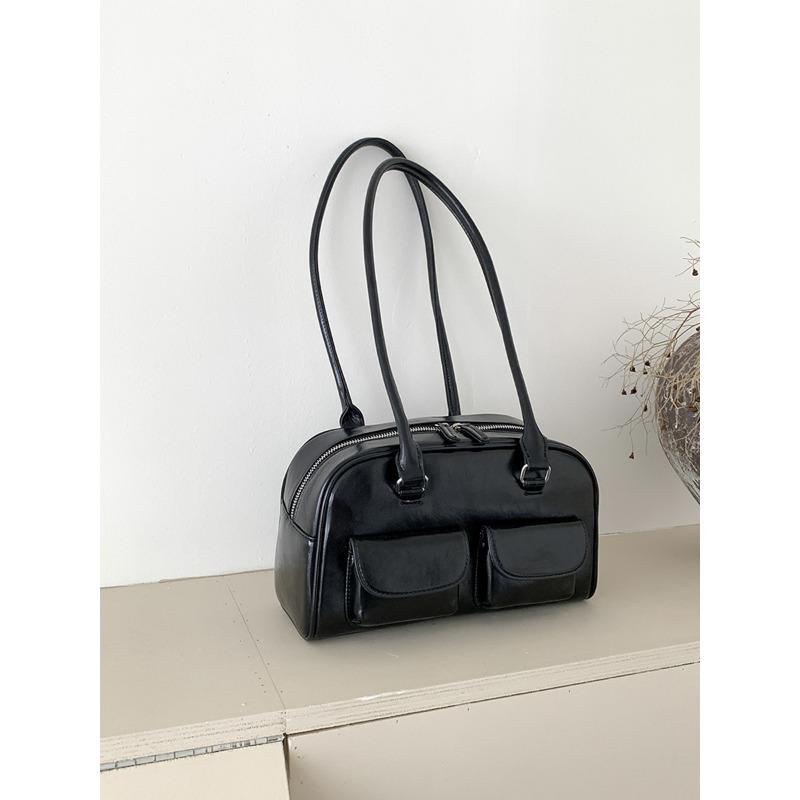 

Niche style underarm bag new fashion styling shoulder bag large capacity high sense portable commuter bag women чорний