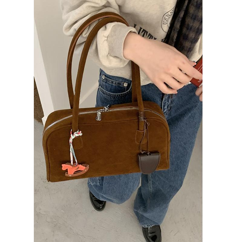 

Retro suede portable commuter bag women s 2025 new fashion underarm bag simple large capacity shoulder bag