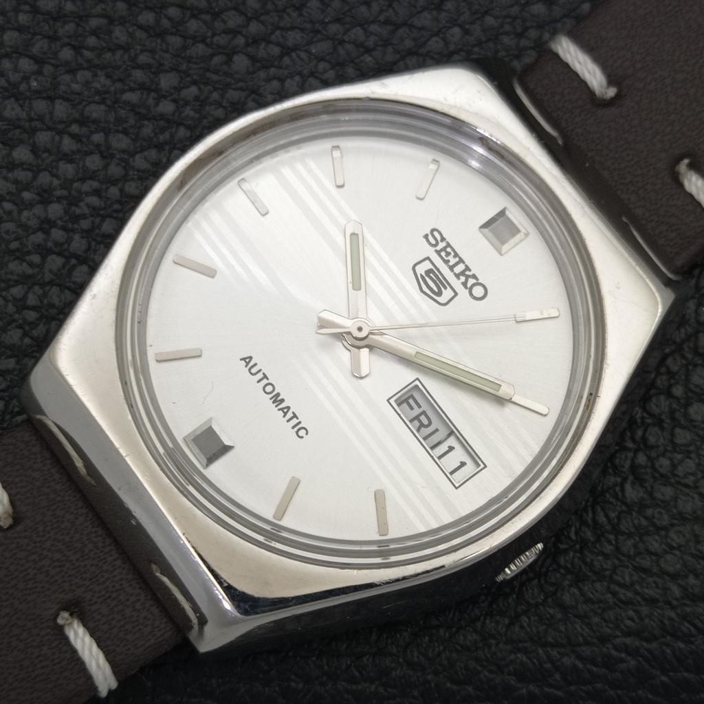 SEIKO 5 AUTOMATIC JAPAN 6309A MENS VINTAGE SILVER COLOR DIAL WATCH a701377-5 R206a-a701377