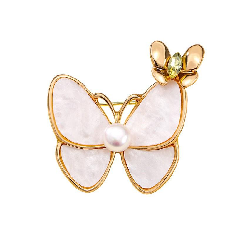 New pearl butterfly brooch, high-end light luxury, niche retro brooch women s buckle pin DIY accessories