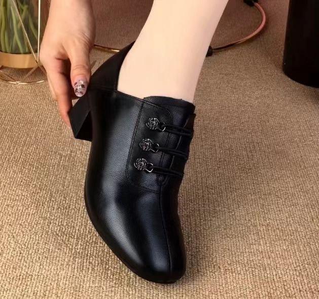 Fashion thick heel single shoes women's autumn 2025 new versatile soft sole women's shoes medium heel leather shoes popular dance shoes women