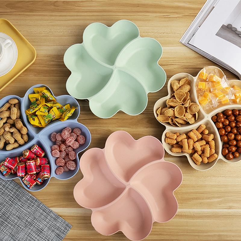 1Pc 4-Grid Split Serving Trays Appetizer Slicing Platters Dessert Trays Reusable Plastic Snack Trays Round Seasoning Trays