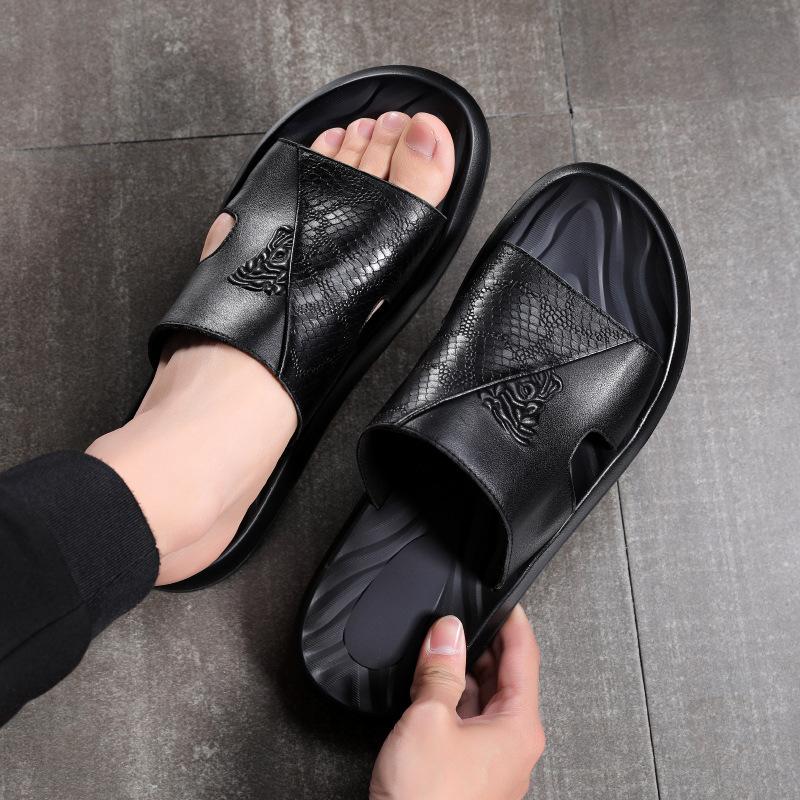 

Мужские тапочки 2025 года, новая тенденция, личность, интернет-знаменитости, мода, сандалии из коровьей кожи, летняя одежда для отдыха на открытом воздухе, повседневные, нескользящие 38