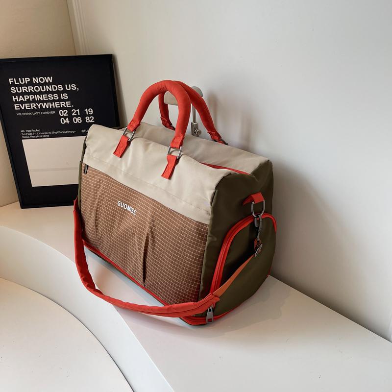 Geometric Pattern Travel Duffel Bag with Multiple Pockets Large Capacity Weekend Carry On Bag