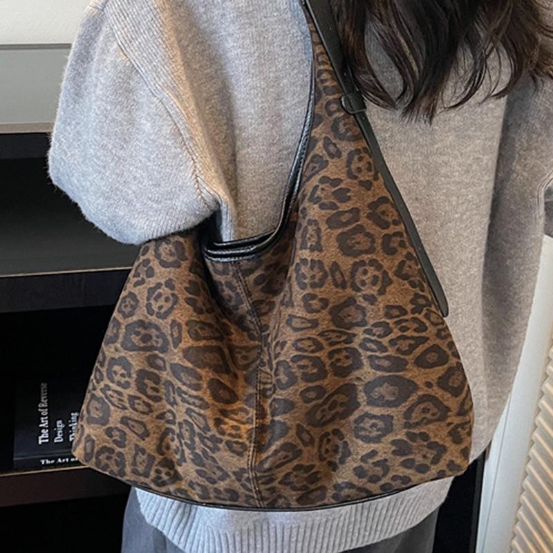 Korean Version Women's Bag Leopard Print Fashion Bag 2025 New Retro Shoulder Messenger Bag Popular Commuter Large-capacity Tote Bag