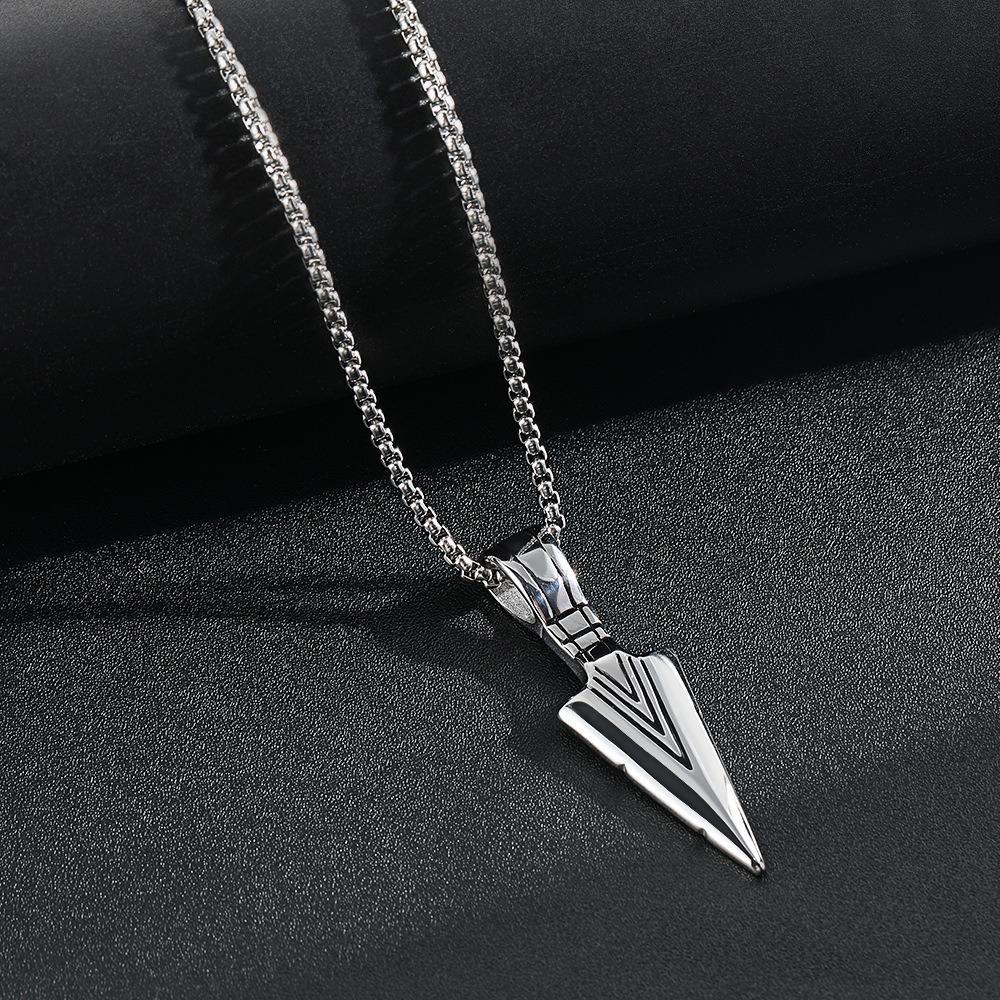 1pc Retro Triangular Spearhead Alloy Arrow Pendant Necklace, Trendy Hip Hop Zircon for Teenagers