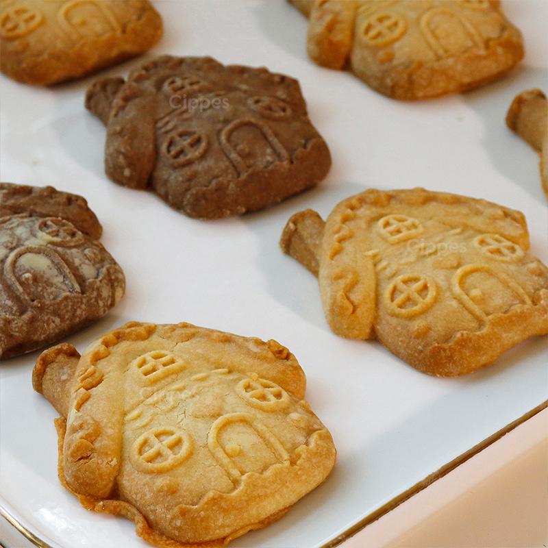 Wooden Cookie Molds for Christmas, DIY 3D Engraved Embossed Biscuit Cutter Moulds, Xmas Tree Snowflake Santa Claus Gingerbread