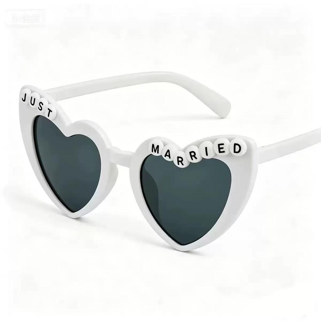 Just Married White Pearl Letter Wedding Glasses for Groom, Bride, Bridesmaid