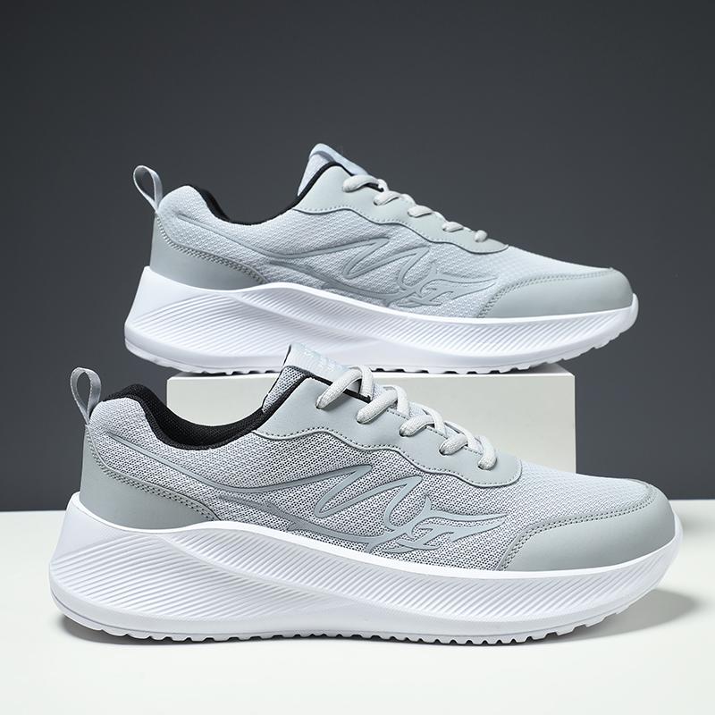 Men's Shoes Oversized Ultra Light Mesh Running Shoes Functional Sports Shoes Travel Shoes Breathable and Shock-absorb
