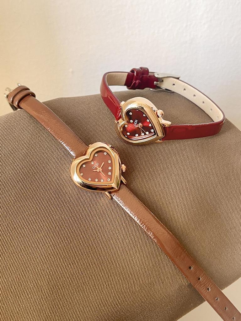 New Fashionable Elegant Woman' Watches Heart-Shaped Small Dial Leather Strap Water-Resistant Quartz Ladies' Wristwatch Gift