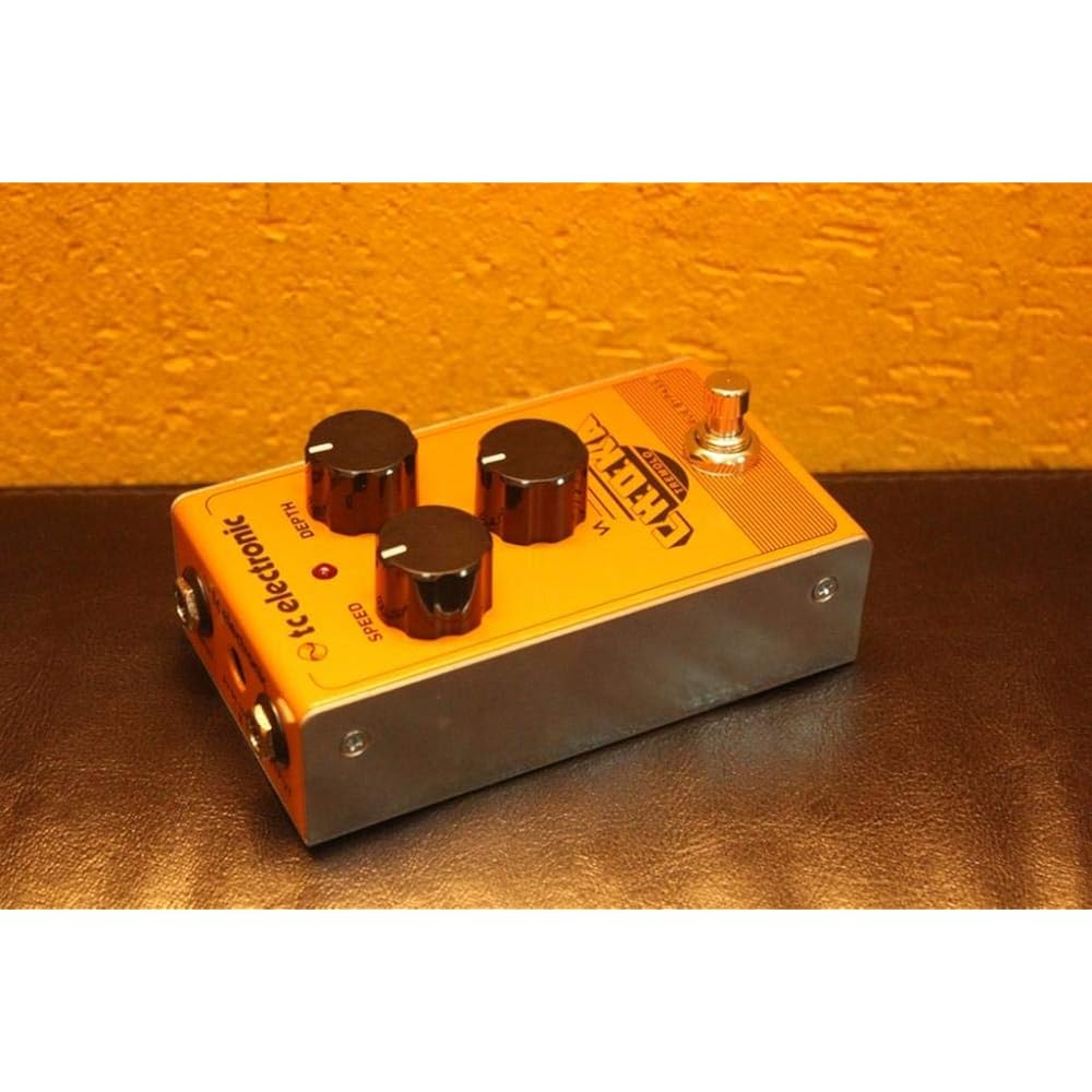 TC ELECTRONIC Analog Tremolo Pedal Guitar Effector Waveform Switchable Simple Operation True Bypa...