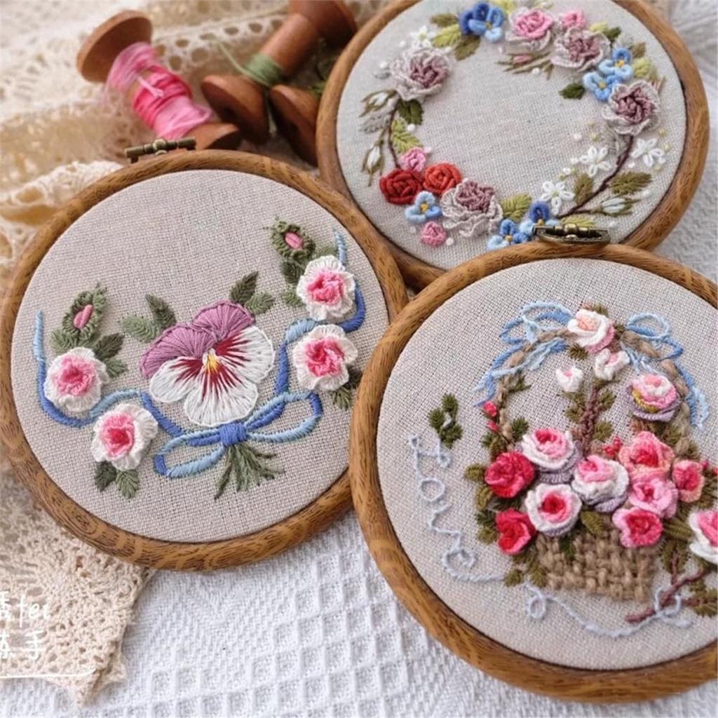 6 Pcs Imitated Wood Embroidery Hoops Frame, Round Hoop with 16 Needles for Art Craft DIY Sewing