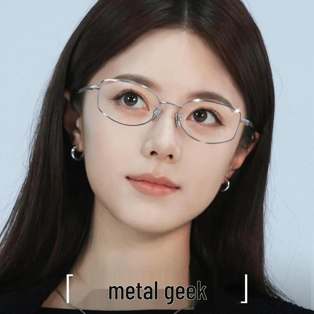 Women's Ultralight Titanium Cat Eye Glasses, Fashionable Polygon Design, Anti-Blue Light, Prescription-Ready.