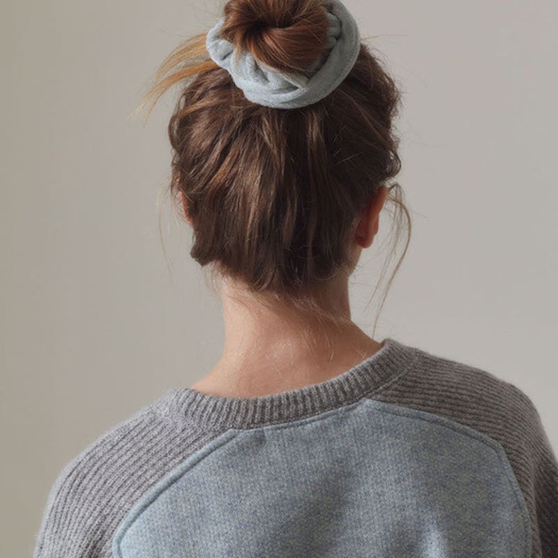Prevoir VELVET SCRUNCHIE [BLACK/SKYBLUE/IVORY/BEIGE]