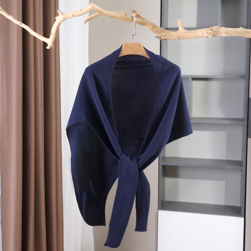 

Chic Asymmetrical Wool Shawl: Versatile & Stylish Layered Scarf 180 cm
