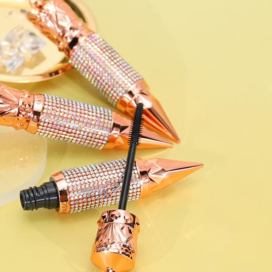 Lasting Natural Effect Waterproof 3D Mascara for Makeup