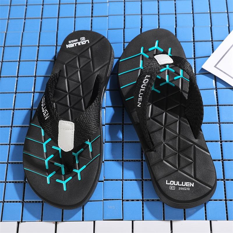 Heißer Verkauf männer Flip-flops Mode Herren Strand Sandalen Outdoor Weiche Sommer Hausschuhe Größe 39-45 2024 Zapatos hombre