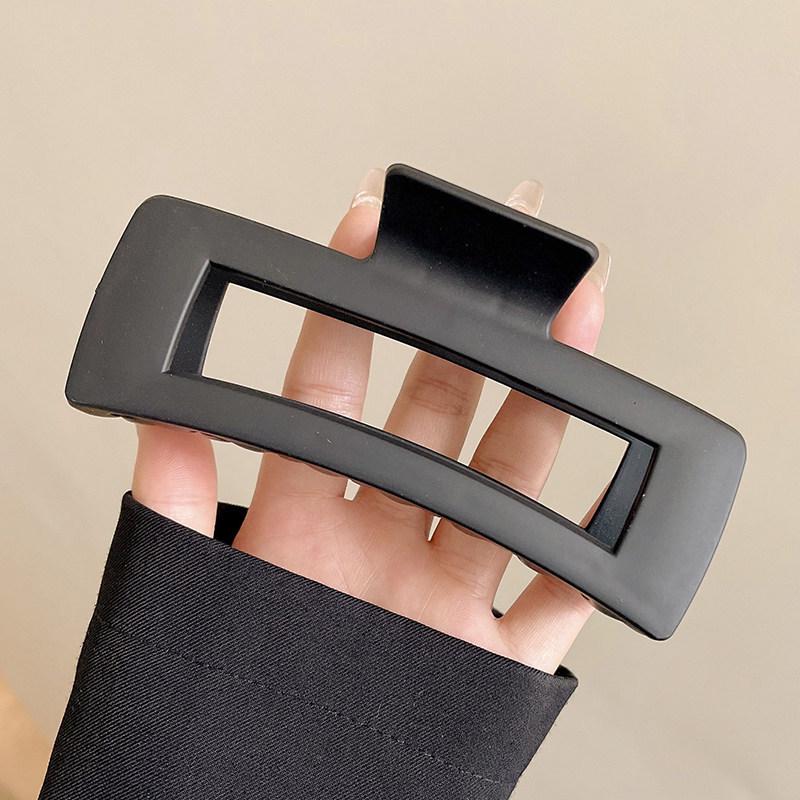 Elegant Large Hair Claw Clip for Thick Hair - High-End Korean Updo Shark Clip