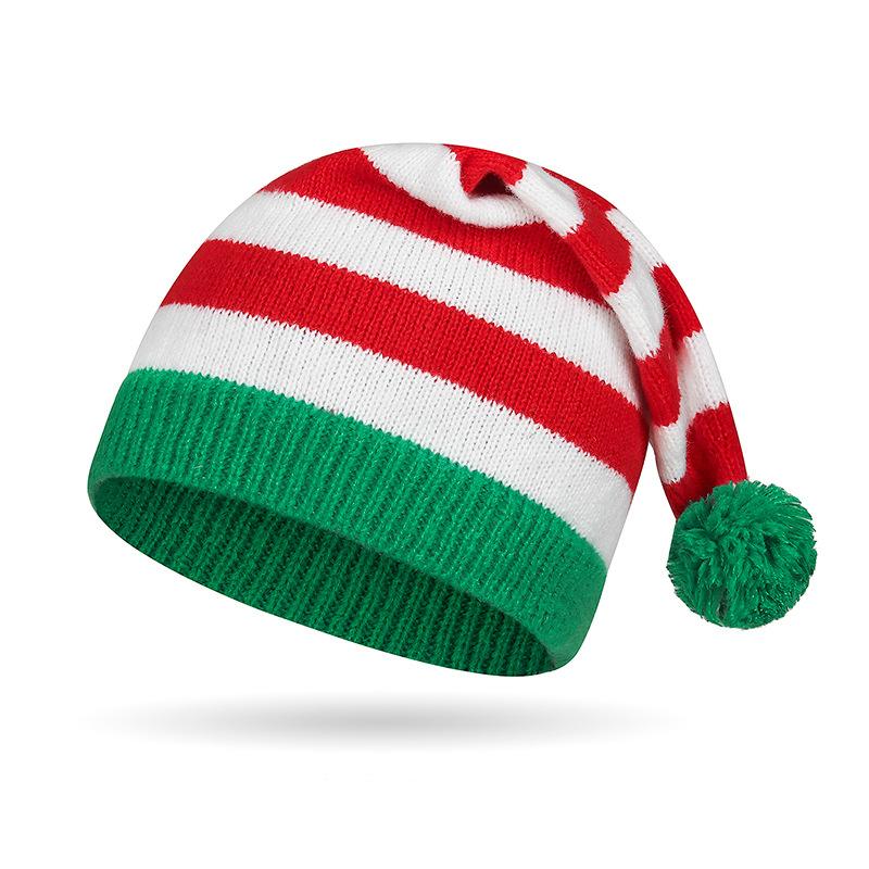 Осенне-зимняя вязаная шапка в красную и зеленую полоску с меховым шариком — фото 7
