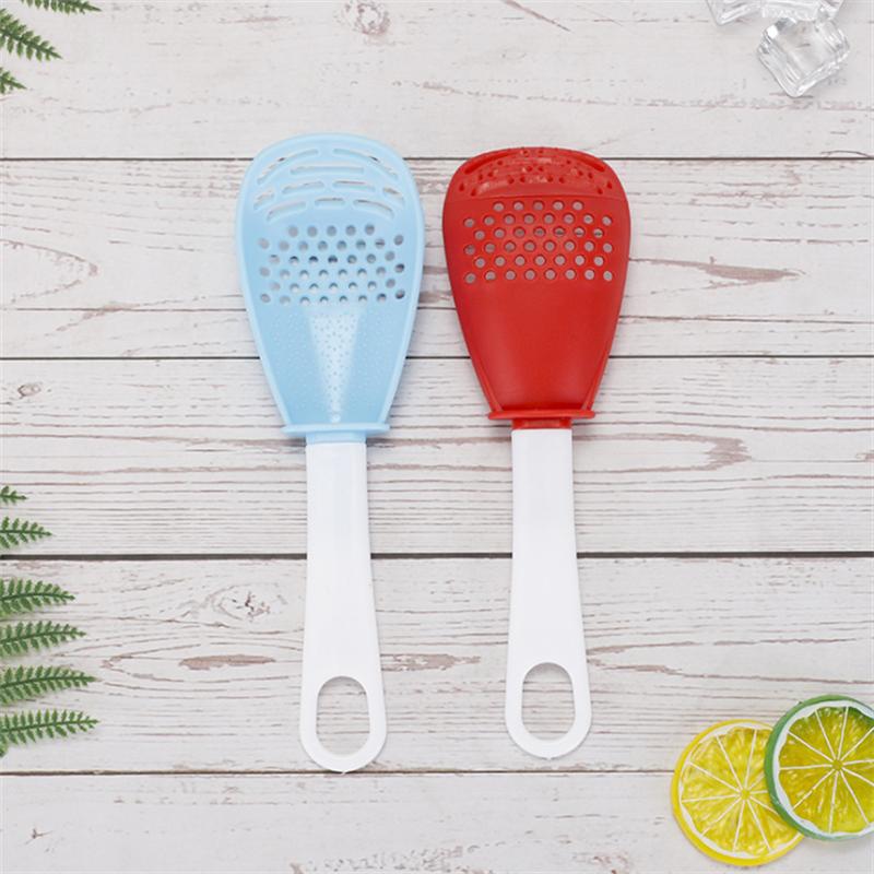 Multifunctional Filter Colander Household Kitchen Grinding Spoon Grinding Ginger Garlic Press Silicone Egg White Separator