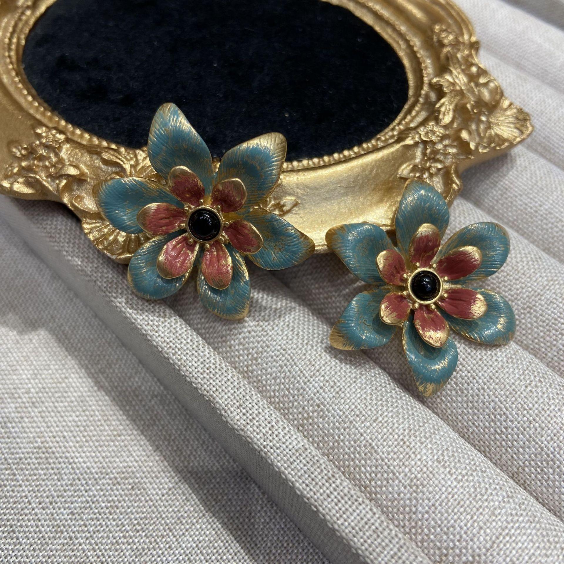 

[Patek Baoli] The Same Medieval Color Oil Painting Enamel Golden Sand Hand-Painted Flower Stud Earrings Three-Dimensional Flower Earrings