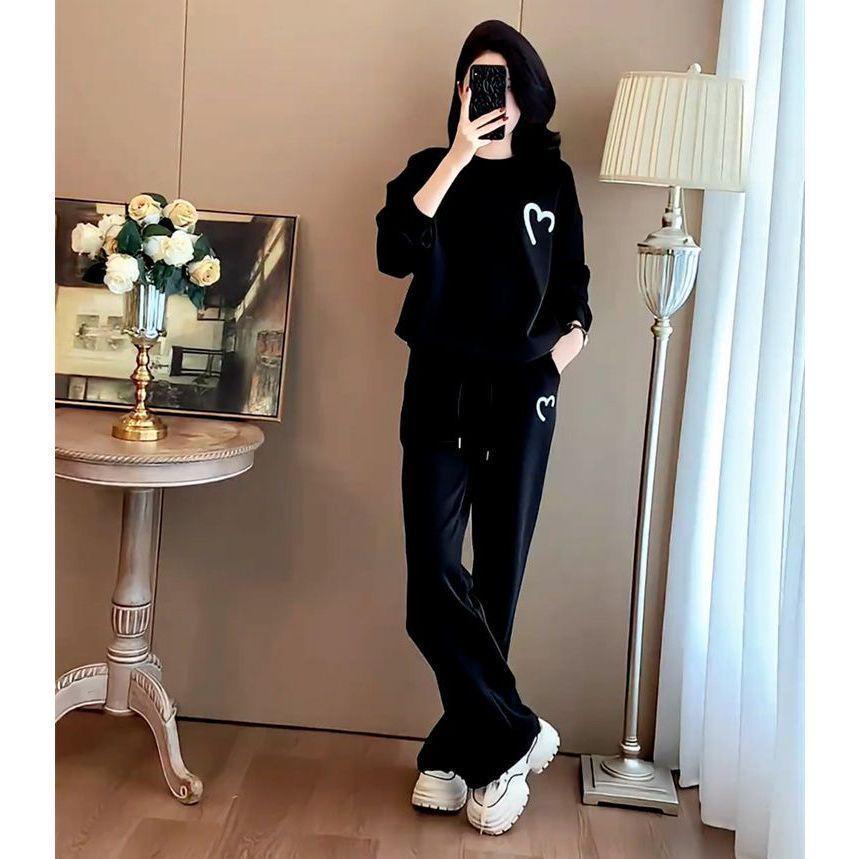 Stylish Korean Plus Velvet Thickened Casual Hoodie Two-Piece Set for Women - Autumn/Winter Chic Slimming Look