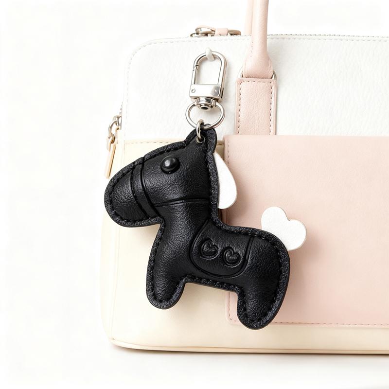 Creative Pony Bag Pendant New Design Keychain Pendant Stylish Embossed Contrasting 3d Pendant High-quality Leather New Year Gift