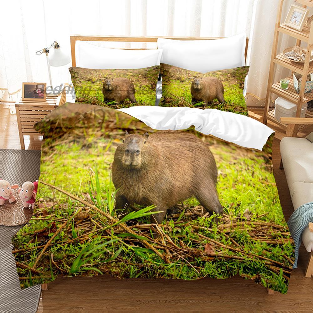 

Capybaras Bedding Set Single Twin Full Queen King Size Bed Set Aldult Kid Bedroom Duvetcover Sets 3D Print Anime Bed Sheet Set EU Single(135*200cm)3pcs