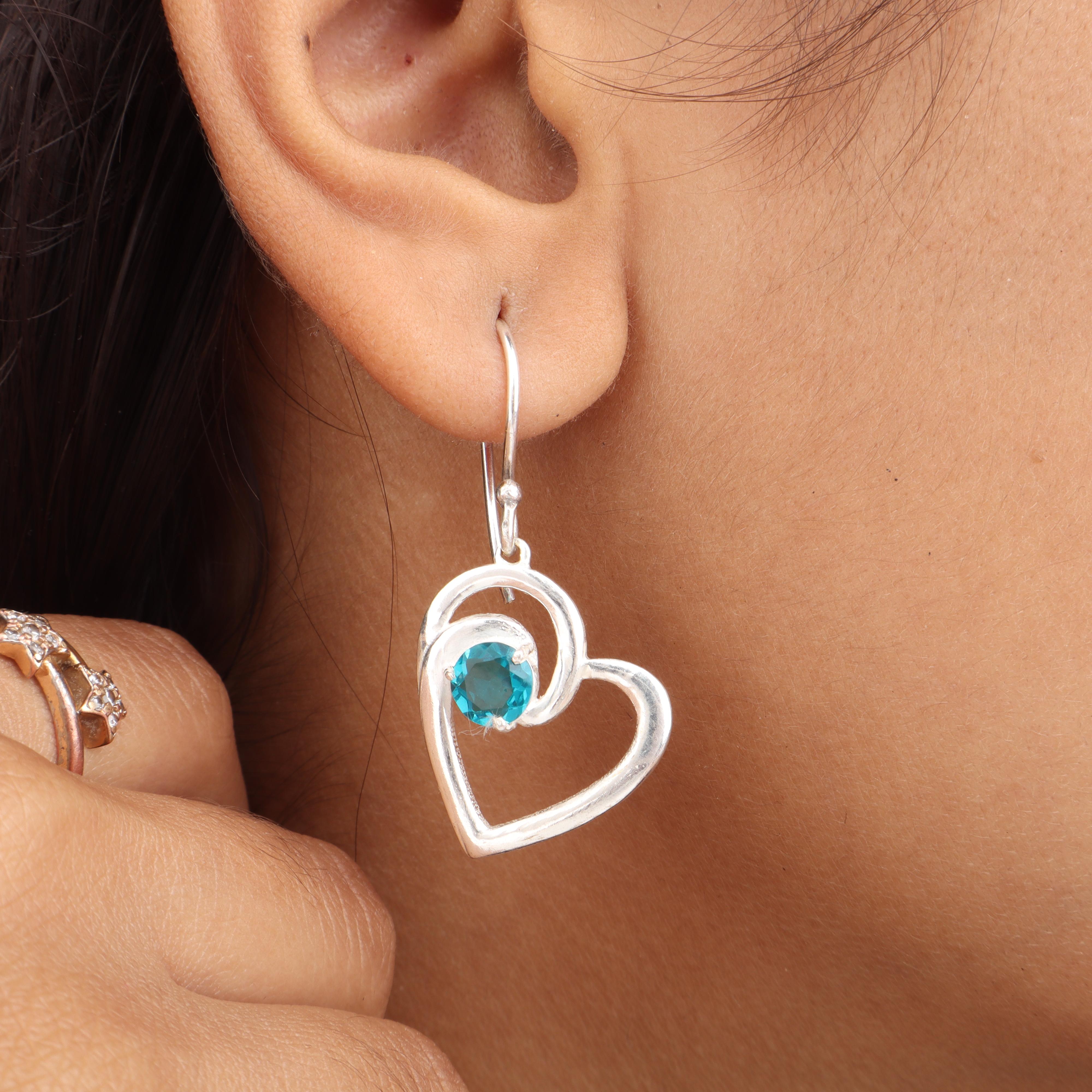 

Апатит Драгоценный камень 925 Стерлинговое серебро Ювелирные изделия Дизайнерские Подвесные серьги 1,5 Для подарка CE-21-10