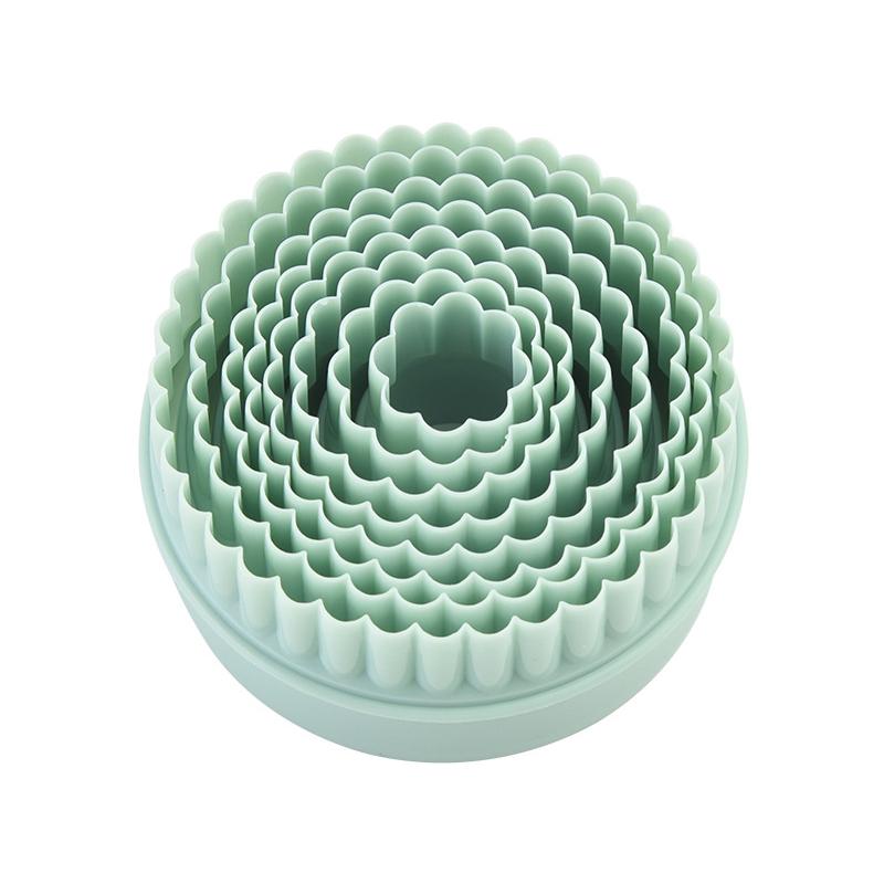

8Pcs/Set Cookie Cutters Plastic Cupcake Round Biscuit Cutters Light Green Wave Doublesided Cookie Tool DIY Cookie Dough Cutters