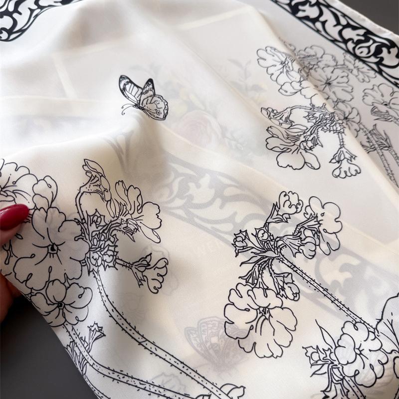 Luksusmerke Enkelt Trykk 70cm Firkantede Skjerf Dame Silkeskjerf Bandana Små Slips Hårbånd Foulard Sjal