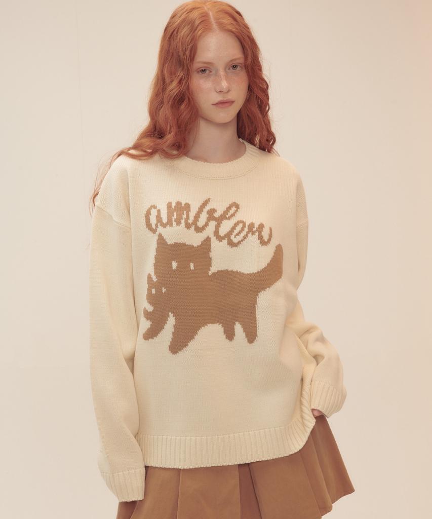 AMBLER Cat Biting Cat Pullover Neck Crew Sweater Knit Akn501 (Ivory)