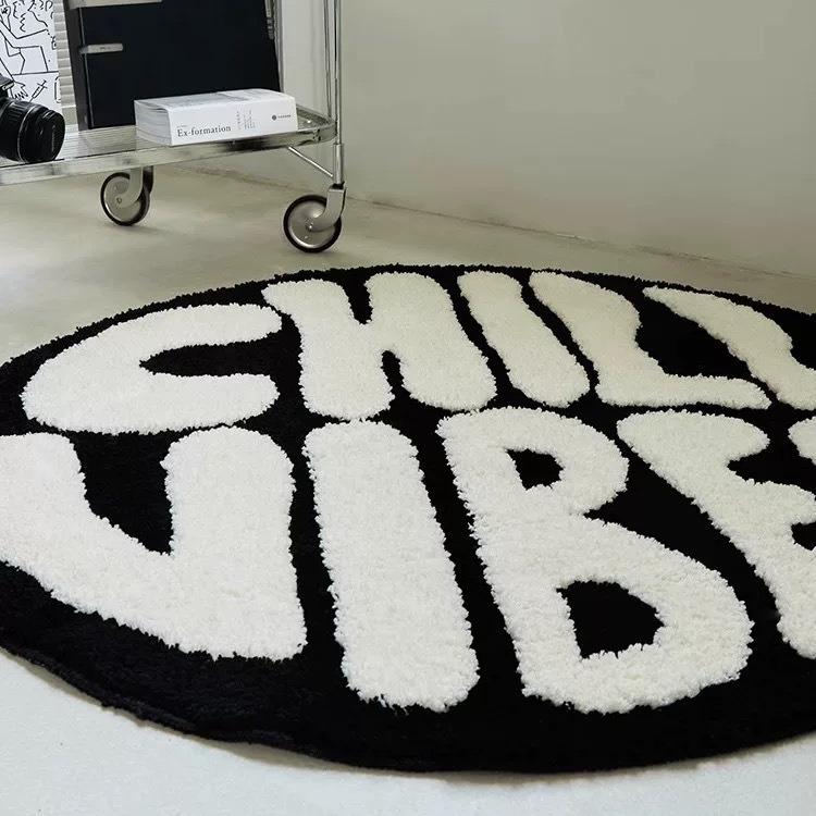 Soft Fluffy round Tufted Rug with Letters Aesthetic Bedside Carpet Anti-Slip Floor Mat for Bedroom Sofa Living Room Home Decor