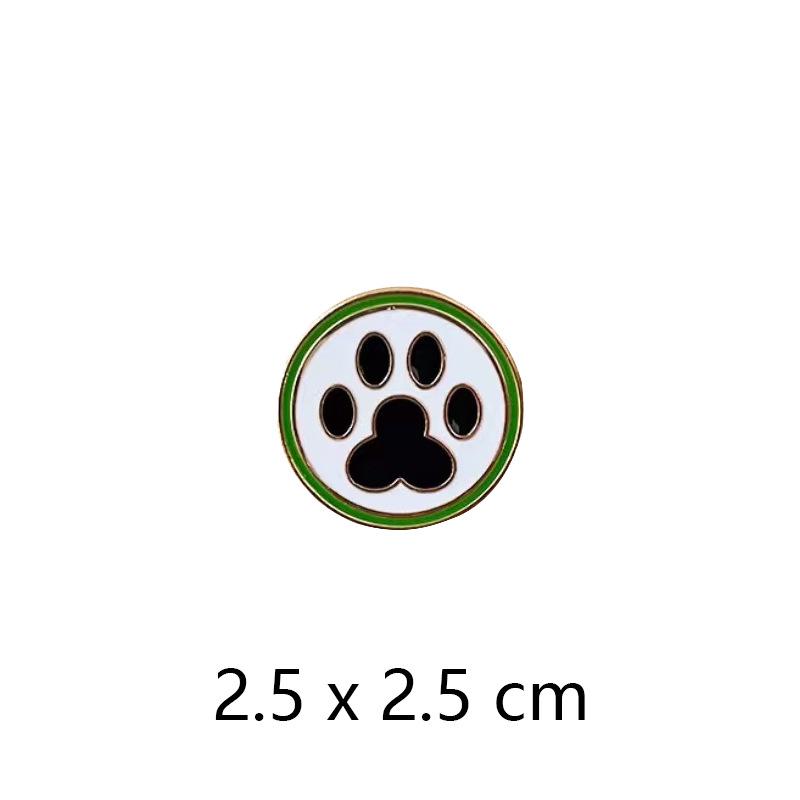 Cartoon Panda Badge: Cute Panda with Flag Brooch for Autumn/Winter Clothing & Backpack Decoration - Unisex Gift