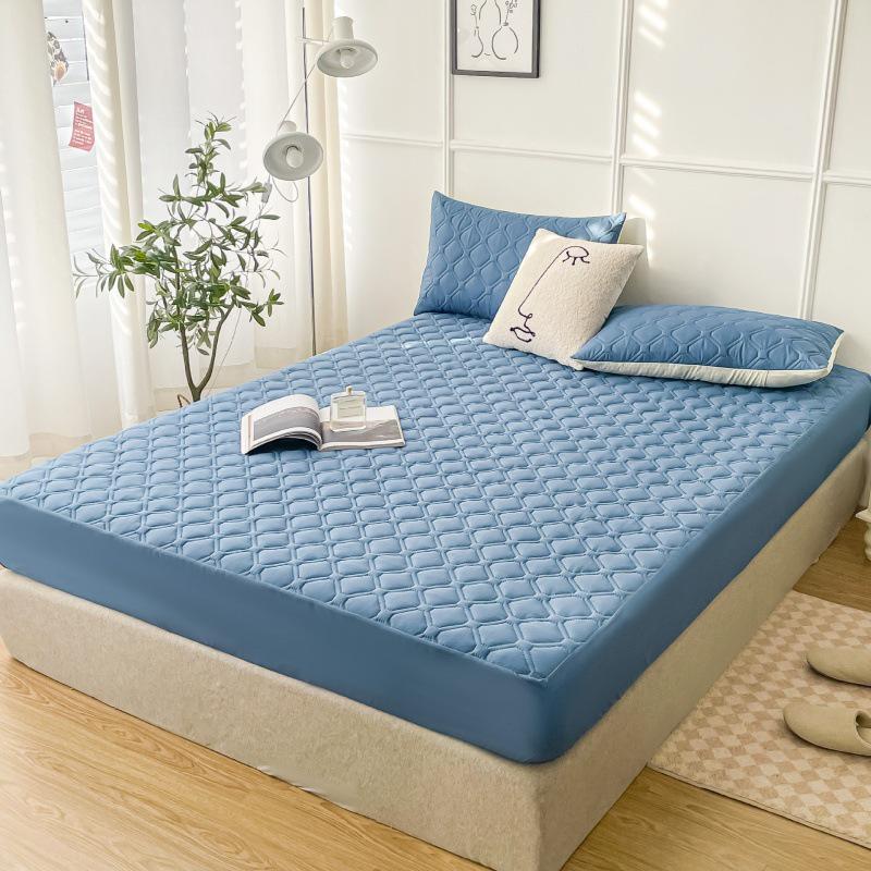 Solid Color Quilted Waterproof Bed Sheet - Thick Brushed Simmons Protective Cover for Home Use