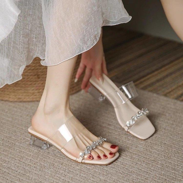 Fairy Feng Shui Diamond Slippers Female Summer Wear Fashion High Sense Transparent Word with Medium Heel Thick Heel Crystal Sandals