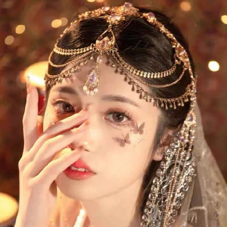Elegant Hair Jewelry with Shimmering Pendant Exquisite Fringes Head Accessory for Modern Fashion Enthusiasts