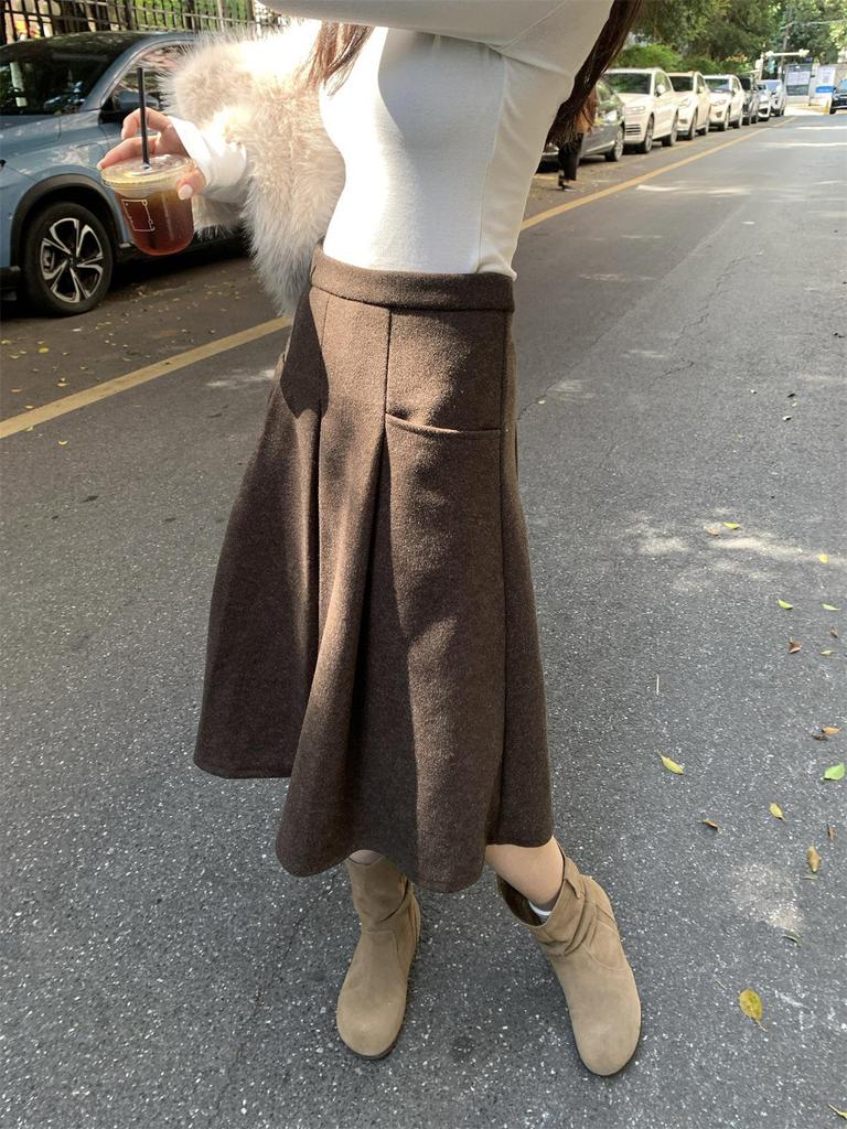 2025 Autumn/Winter Retro High-Waisted Wool A-Line Midi Skirt for Women